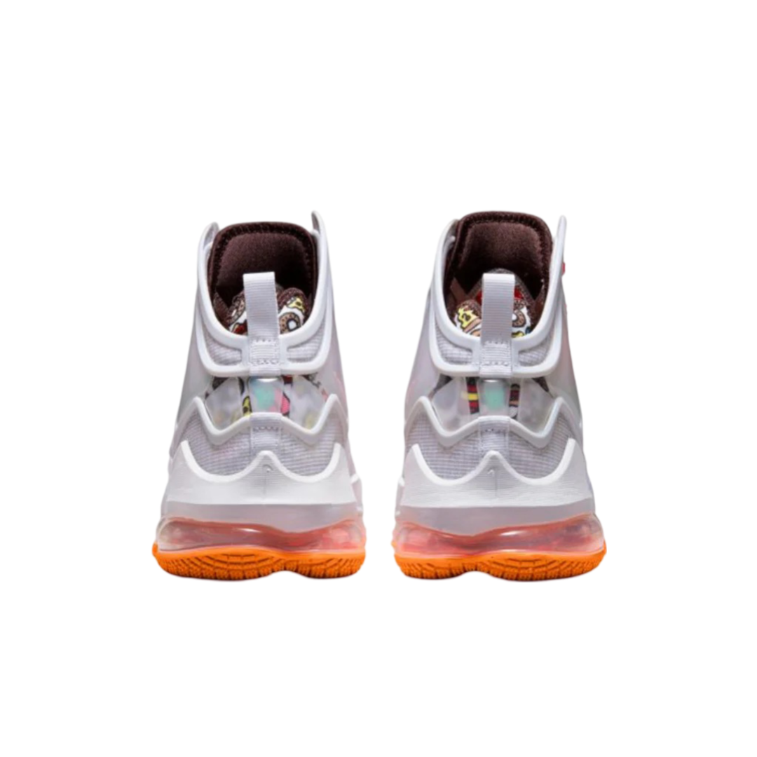 Zapatilla Lebron 19